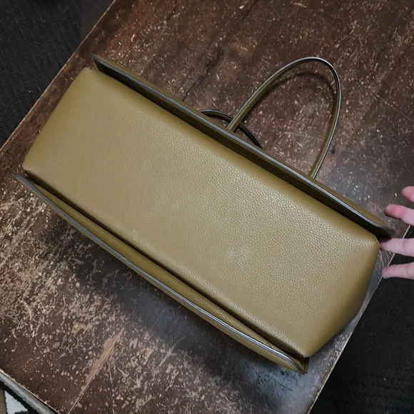 Tory Burch Robinson Pebbled Tote - Picture 6 of 16